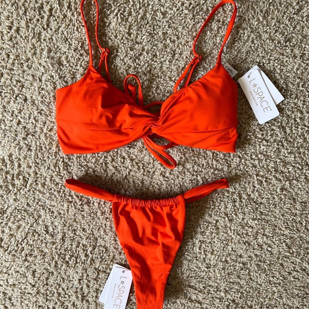 L Space Poppy Set